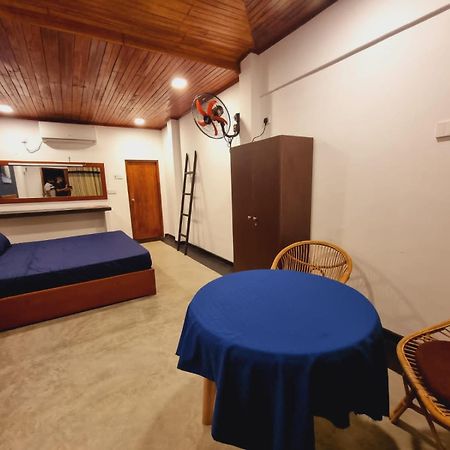 Sandil Surf House Ahangama Exterior photo